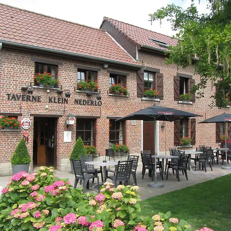 Klein Nederlo 3* Vlezenbeek